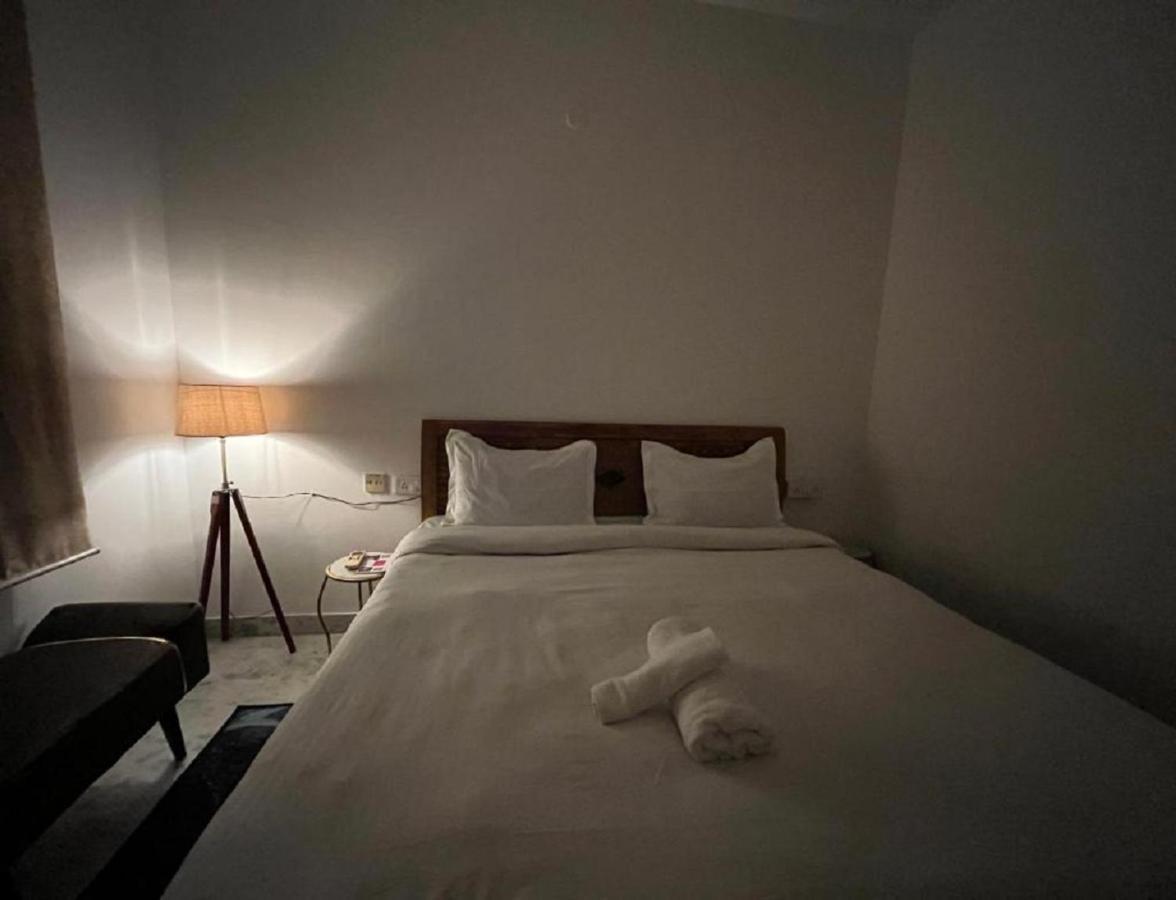 A Sleepy Fox Hostel New Delhi