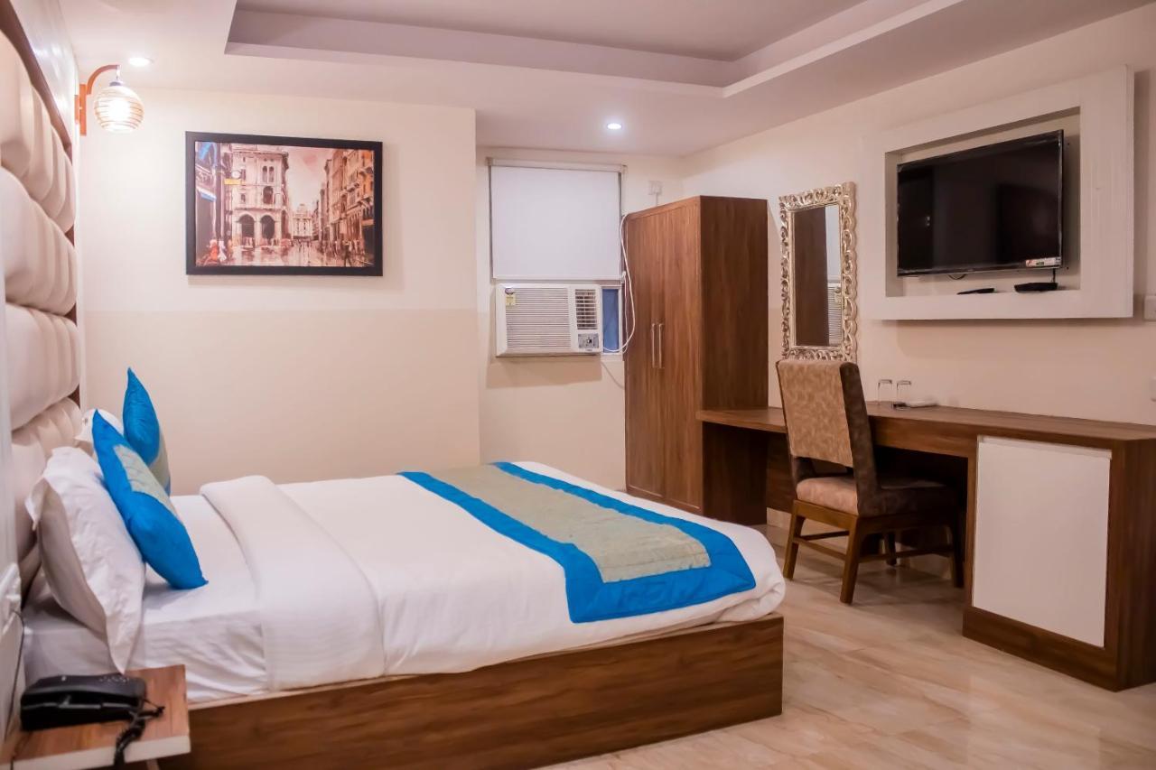 Airport Delhi International Airport Hotel 4*