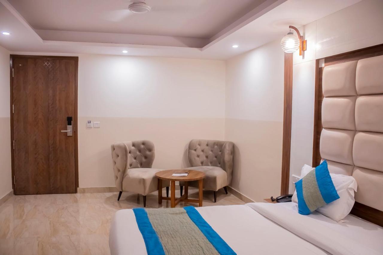 Hotel Airport Delhi International Airport 4*