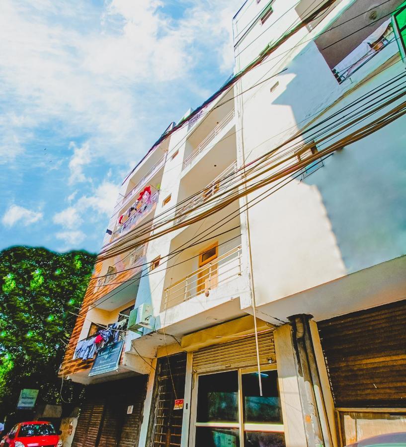 Hotel Lisa Homes - Dwarka Near Ramphal Chowk 3*