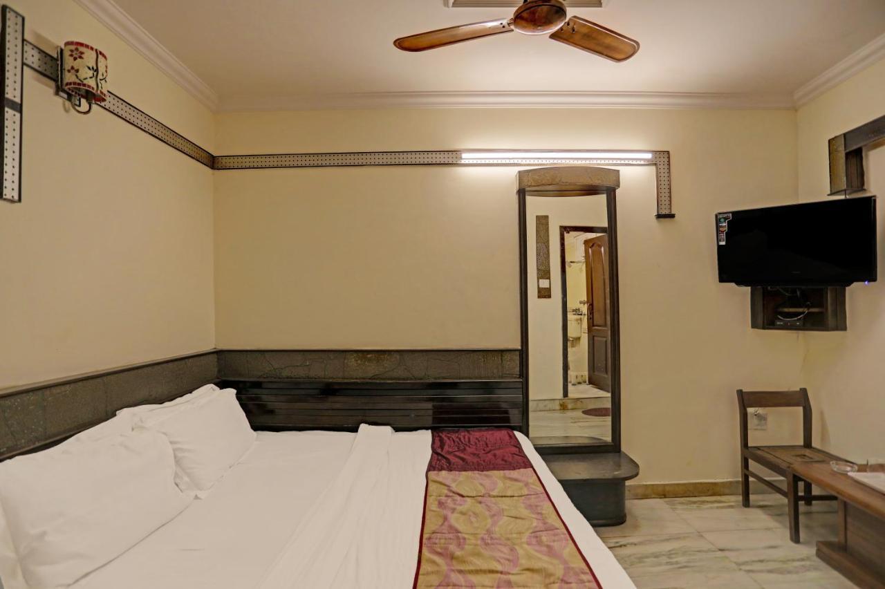 Fabstays-cottage Crown Plaza *