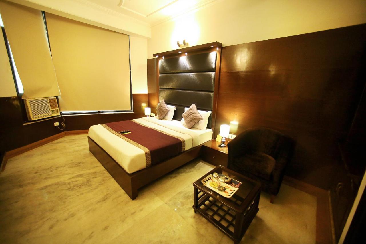 Bed & Breakfast Pathway - At Delhi Airport New Delhi
