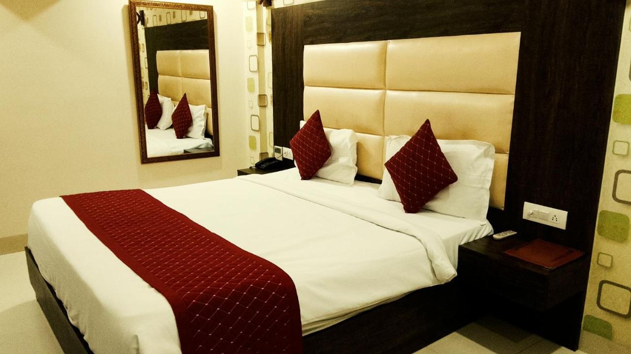 Hotel Nirvana Near Delhi Airport