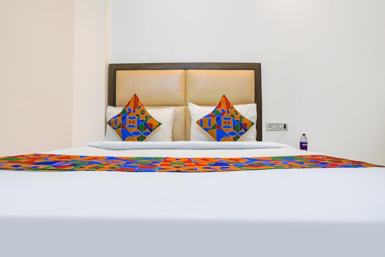 Fabhotel Jpm The Grand Bella - Nr Nehru Place Market 3* New Delhi