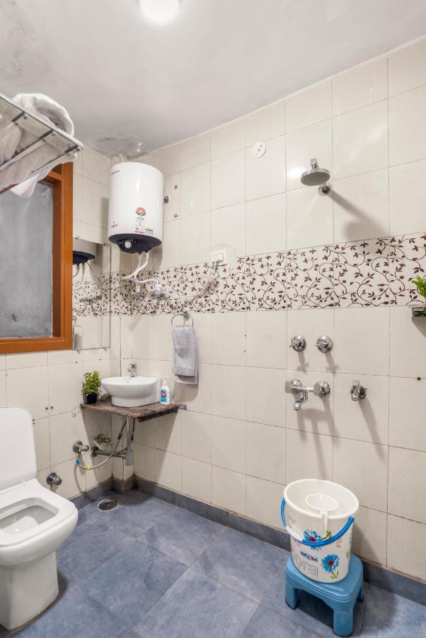 Homlee-luxurious 2bhk With Kitchen Near Metro