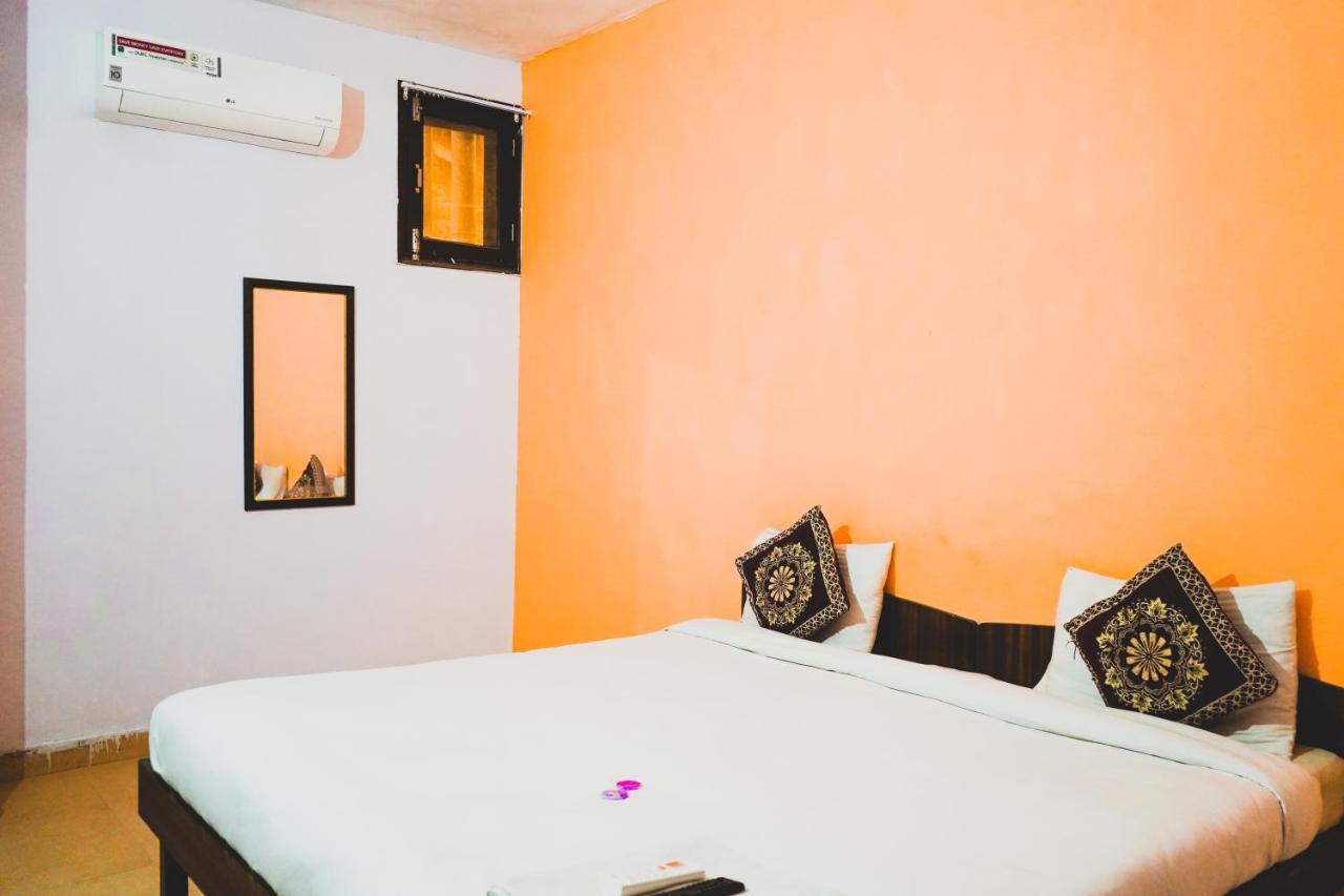 Lisa Homes - Dwarka Near Ramphal Chowk Hotel 3*