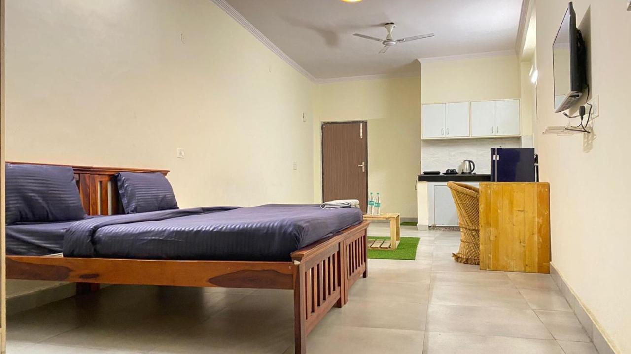 Gobravo Dev Palace & Studio Homestay *