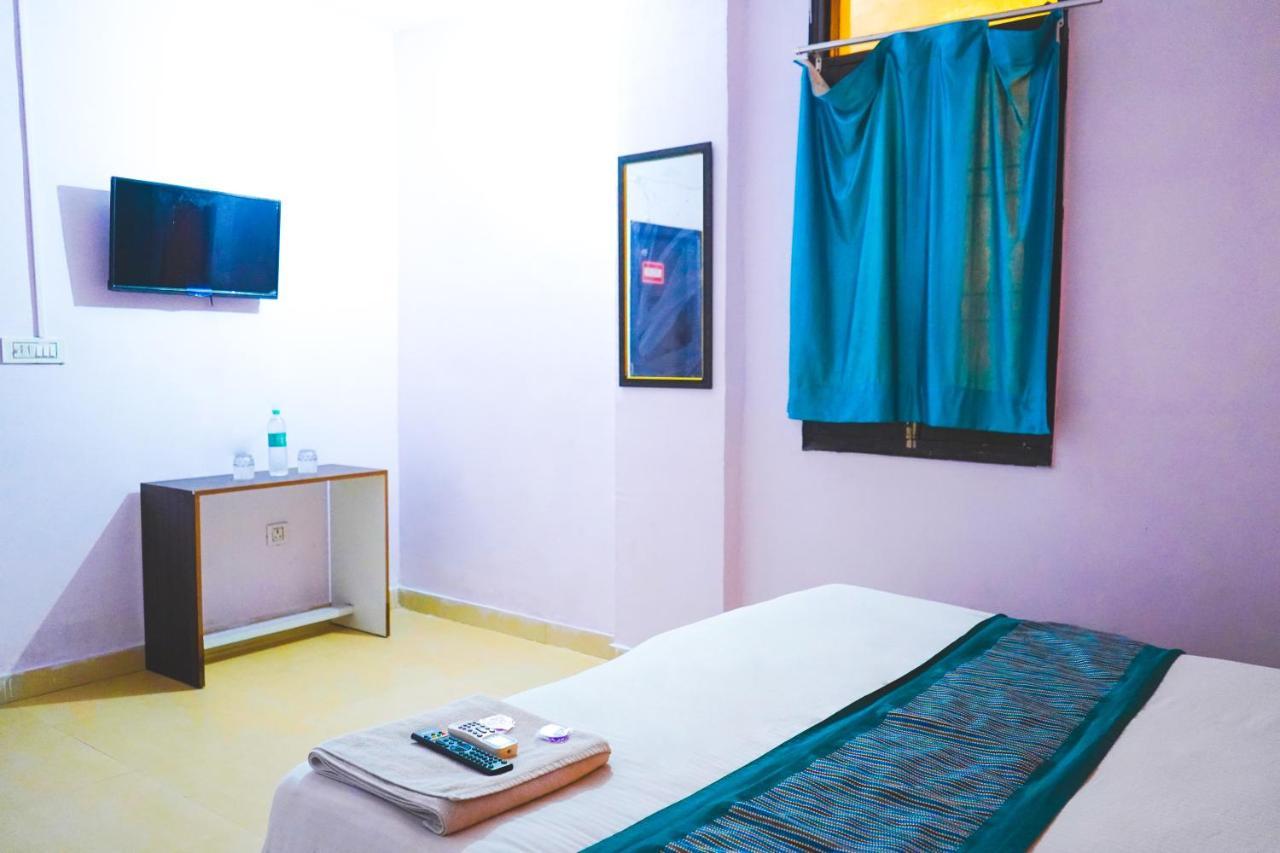 Lisa Homes - Dwarka Near Ramphal Chowk Hotel New Delhi