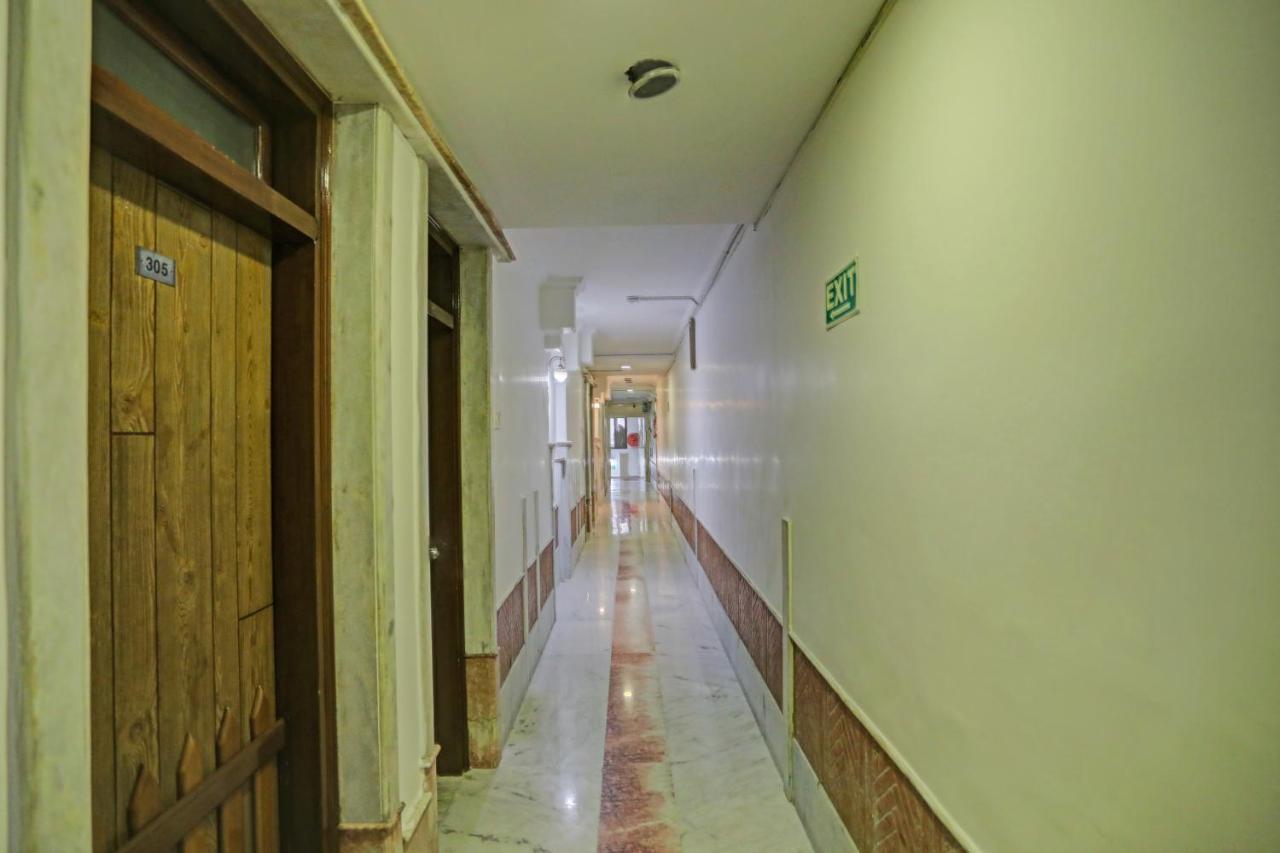 Fabstays-cottage Crown Plaza Hotel *