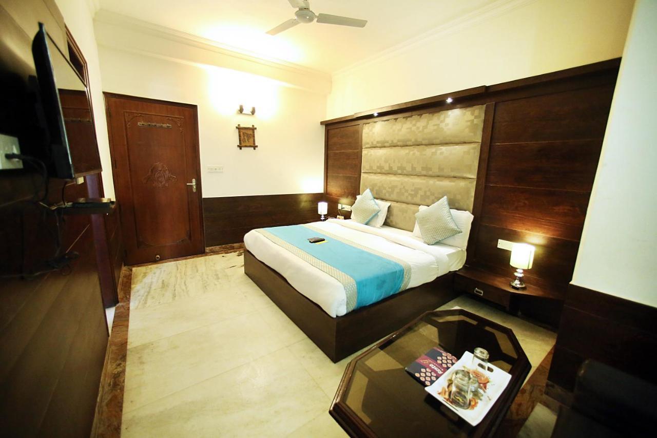 Pathway - At Delhi Airport Bed & Breakfast New Delhi