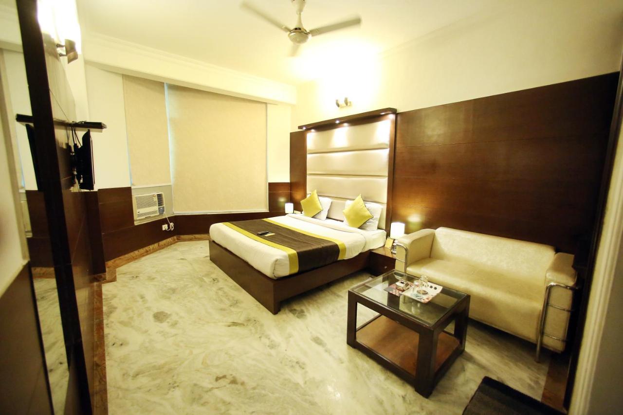 Bed & Breakfast Pathway - At Delhi Airport New Delhi