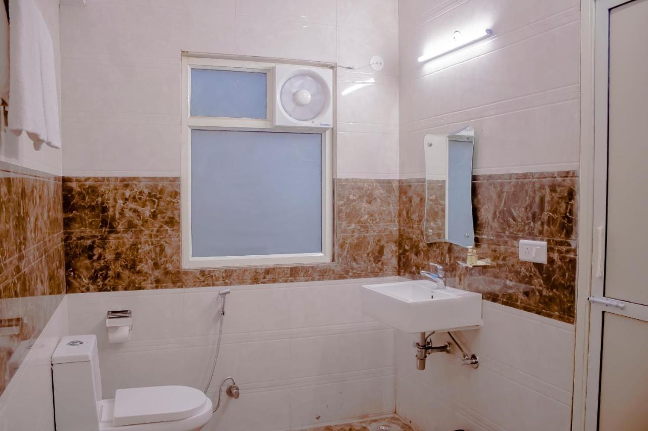 Airport Delhi International Airport Hotel 4*