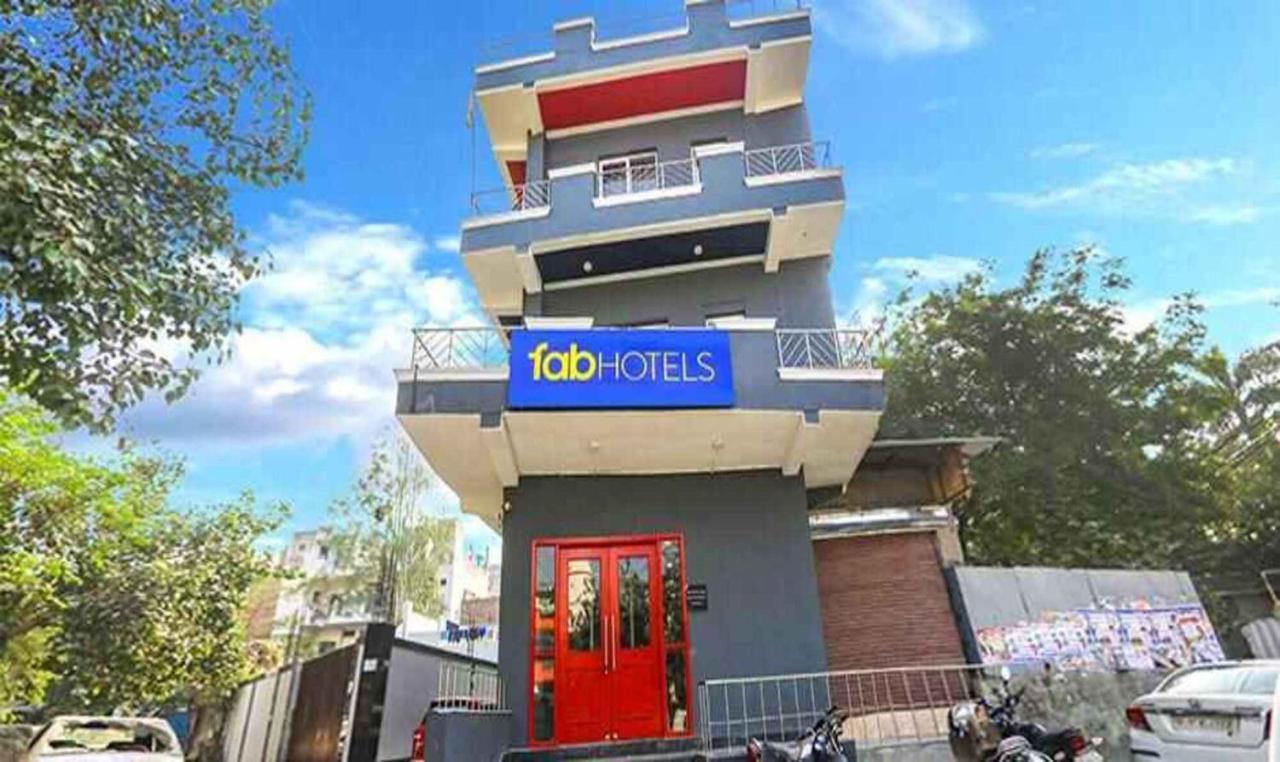 Yellow Chilli Britannia Chowk New Delhi
