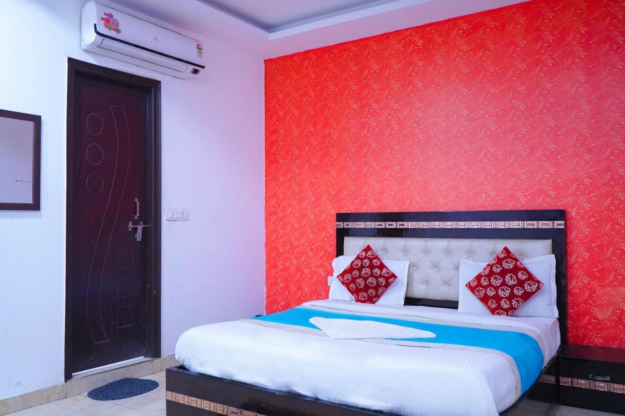 Ashok Palace - Mahipalpur Near Aerocity Hotel 3*