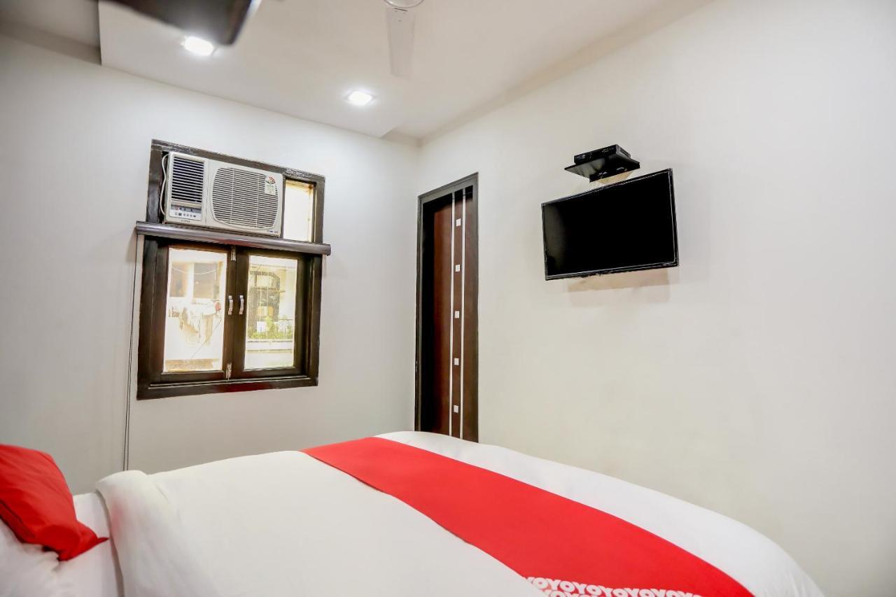 Hotel O Anshun Residency Near Mk Cinemas Rohini 3*