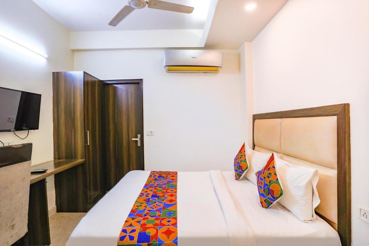 Fabhotel Jpm The Grand Bella - Nr Nehru Place Market Hotel