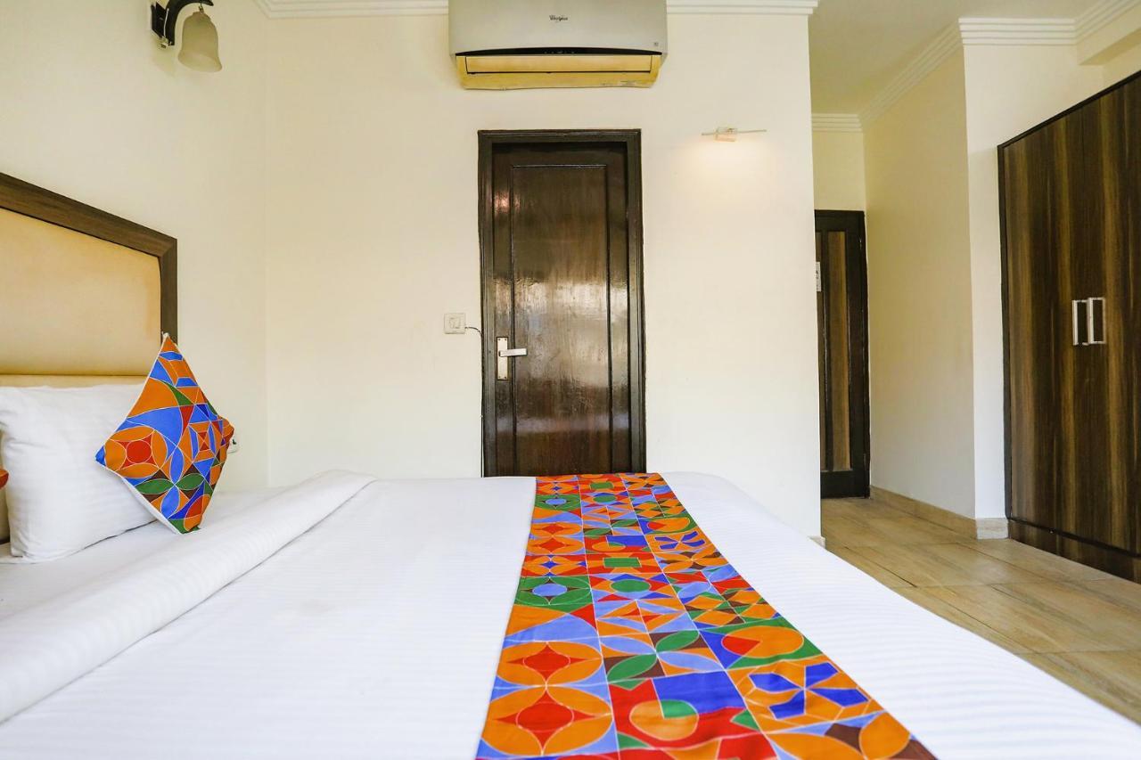 Fabhotel Jpm The Grand Bella - Nr Nehru Place Market Hotel 3*