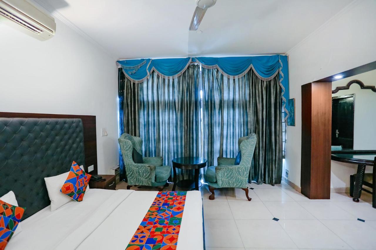 Fabexpress Lloyd House 3*