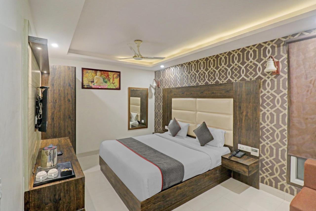 Nirvana Near Delhi Airport Hotel