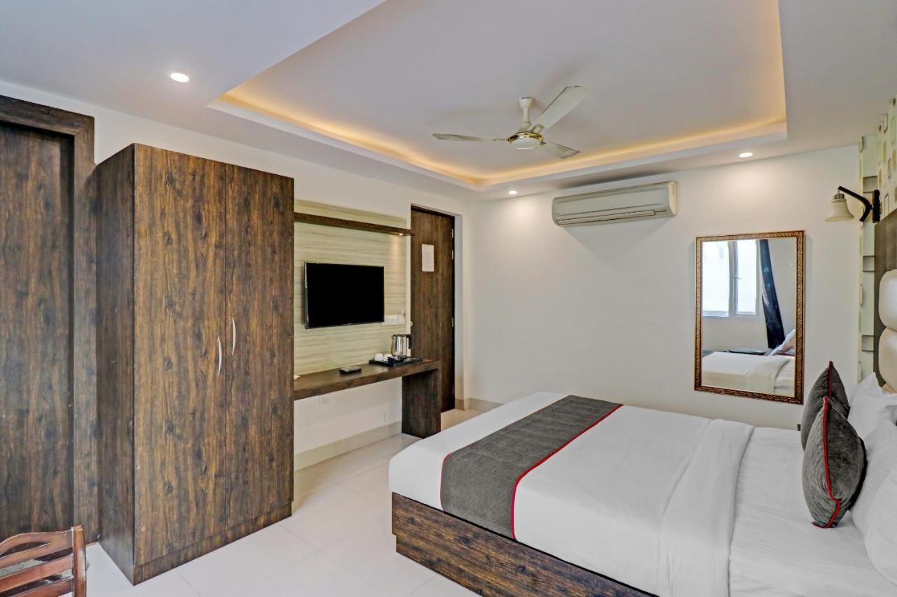 Nirvana Near Delhi Airport 4* New Delhi