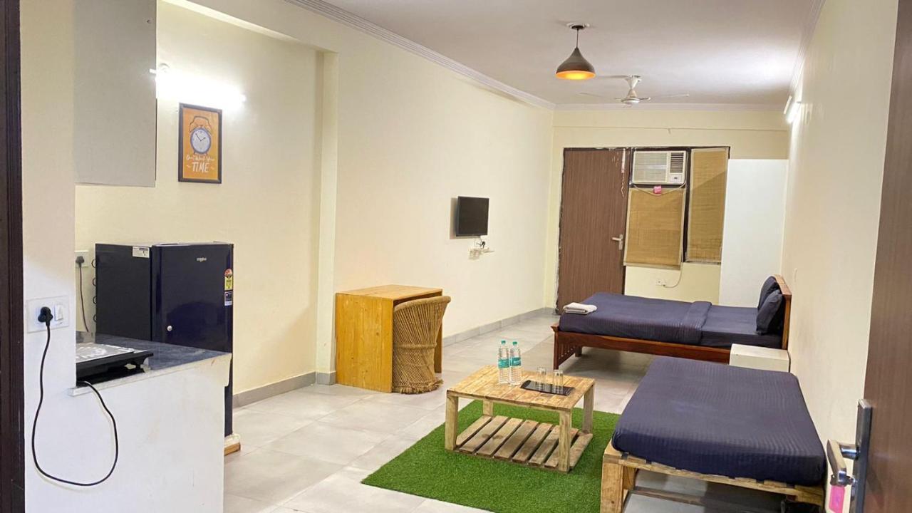 Gobravo Dev Palace & Studio Homestay
