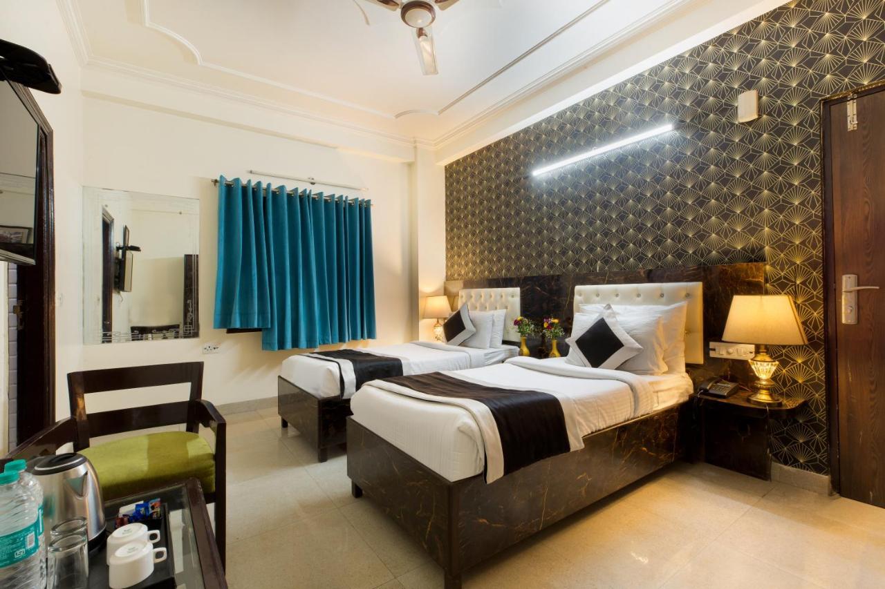 Hotel The Alpino New Delhi