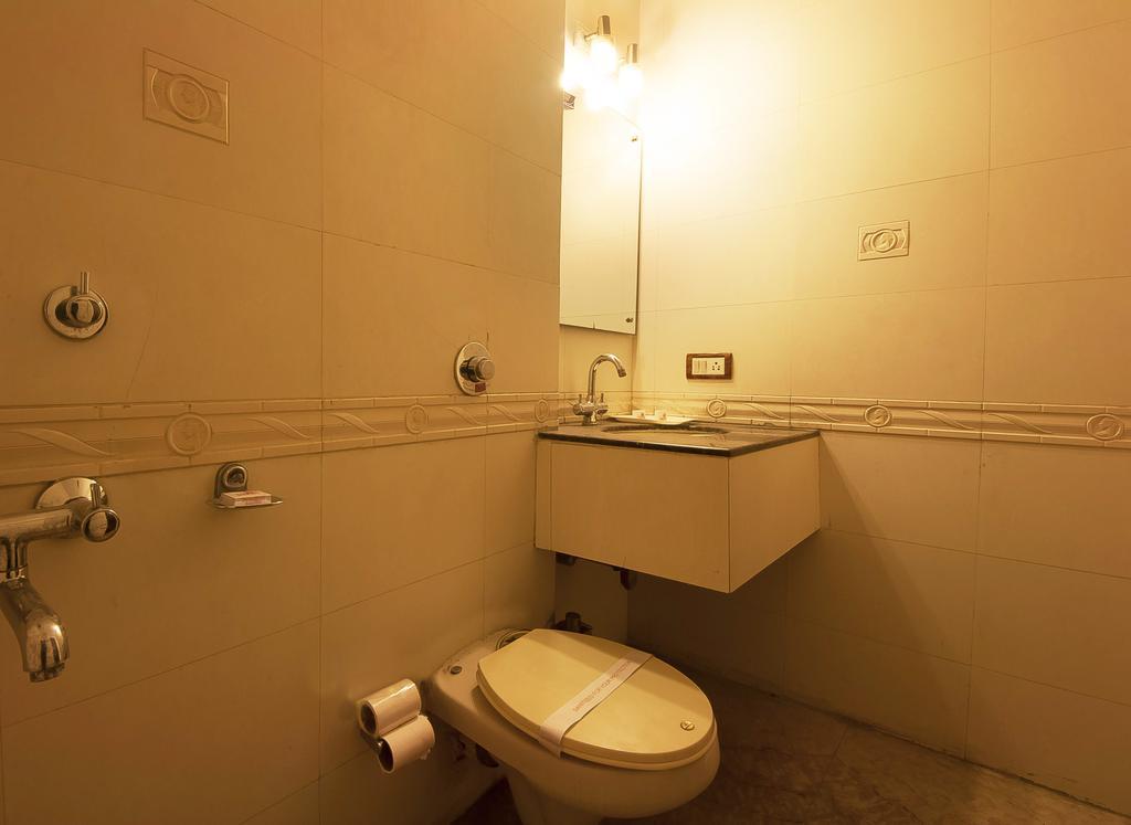 Fabhotel Darbar Hotel
