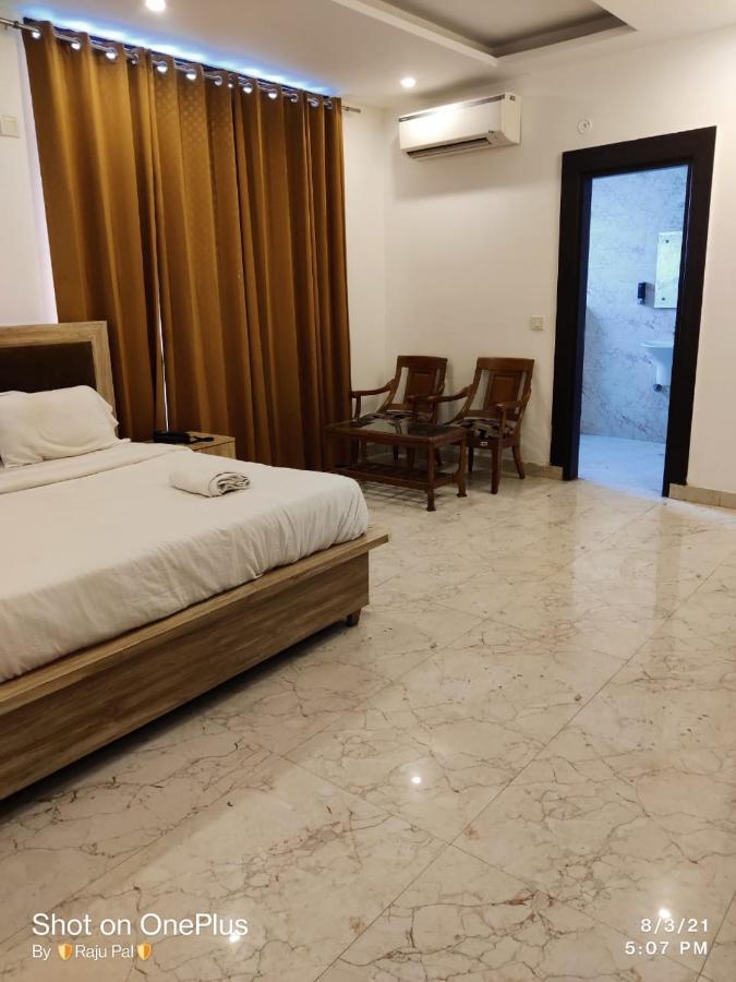 Rivasa Regency Hotel *
