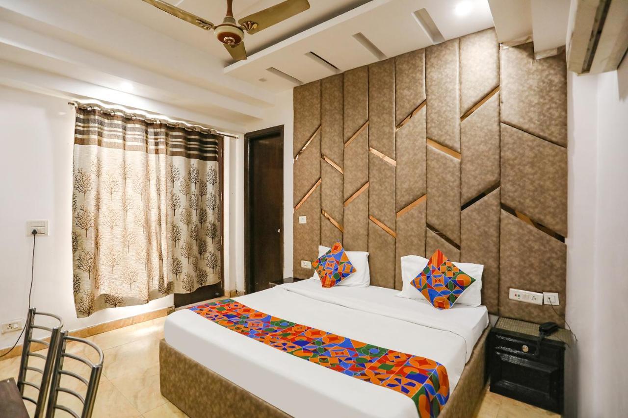 Fabhotel Royal Mirage I 3*