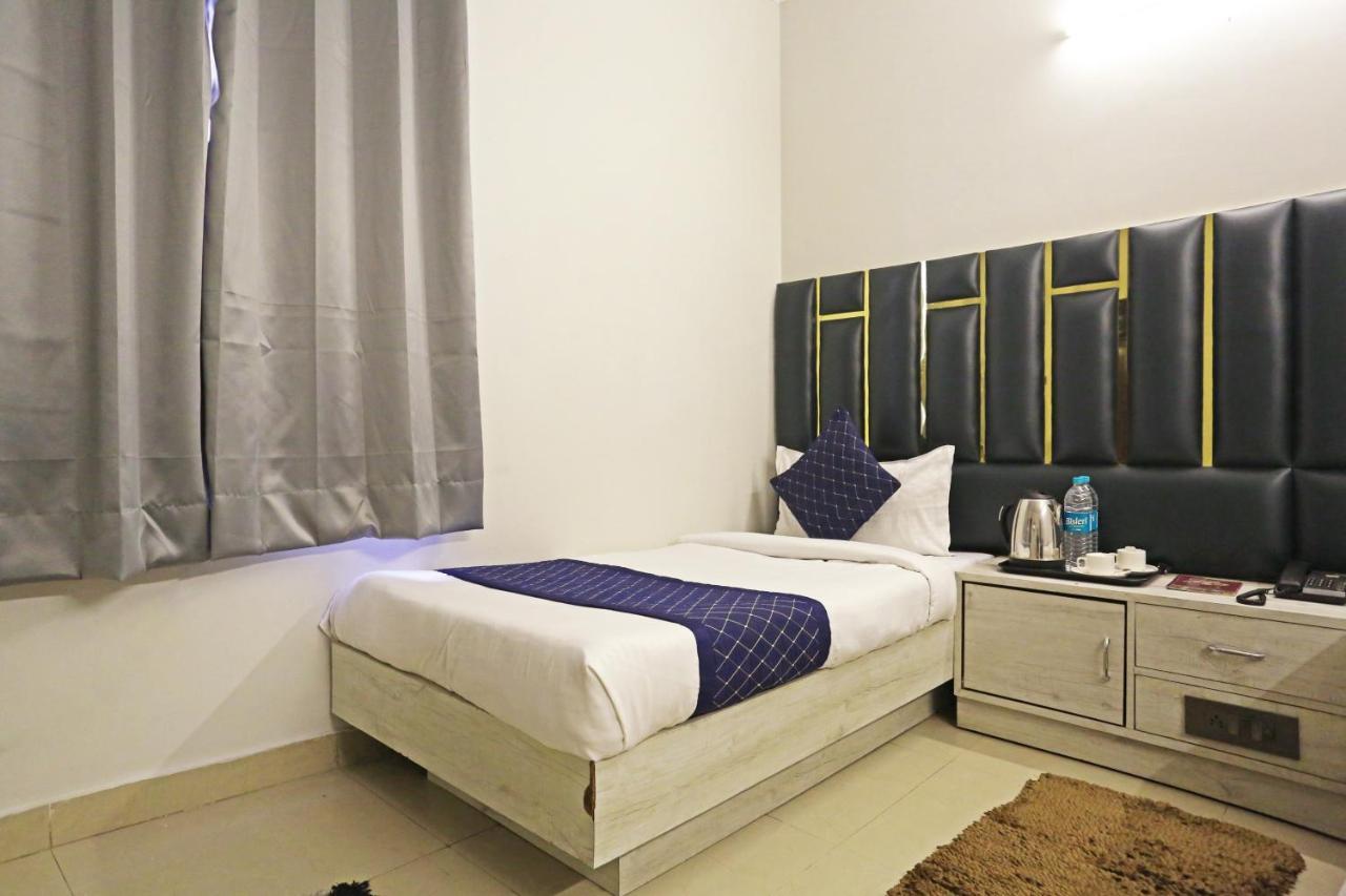 Ratandeep International At Railway Station Hotel 3*
