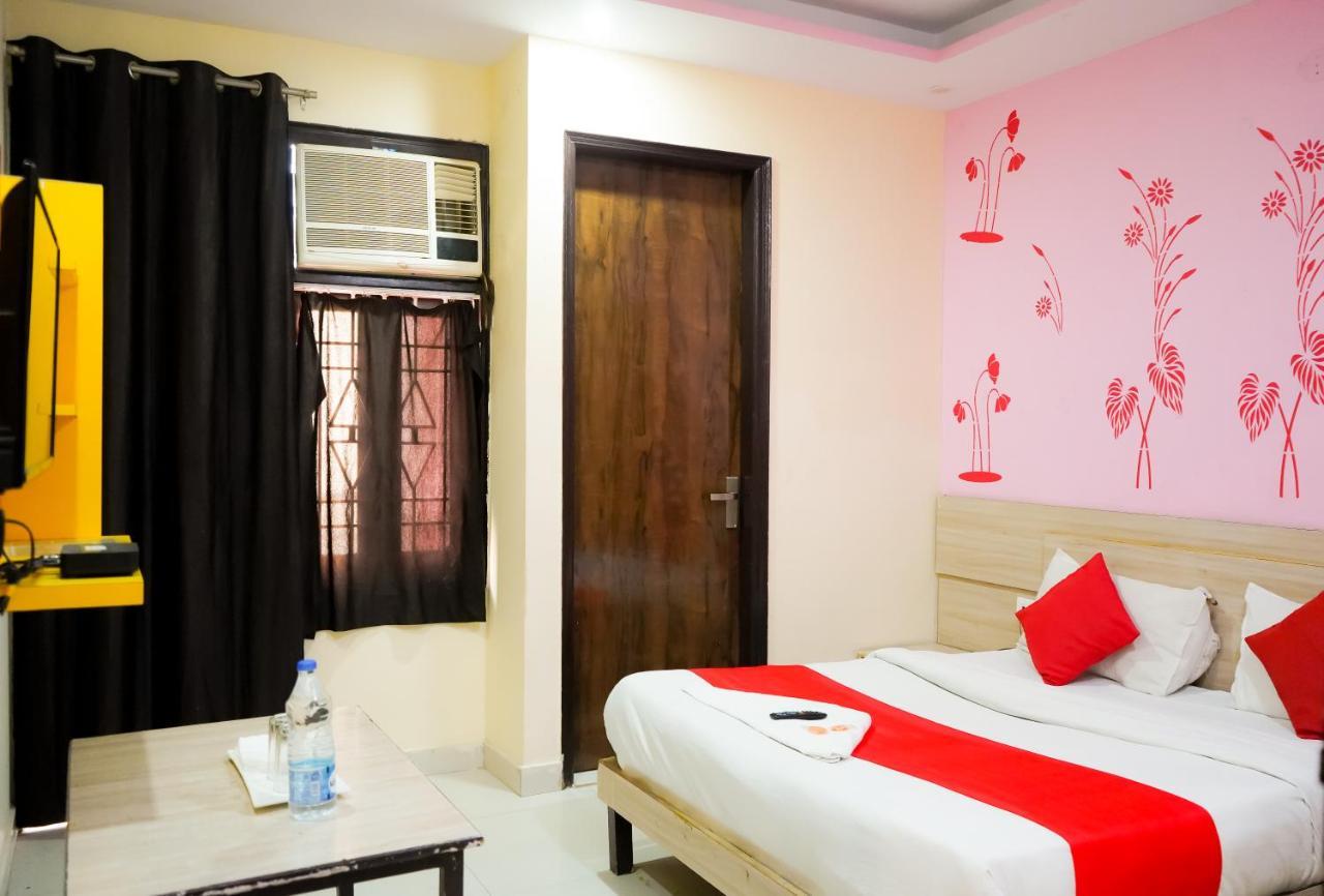 Rose Residency - Dwarka Sec 9 Hotel