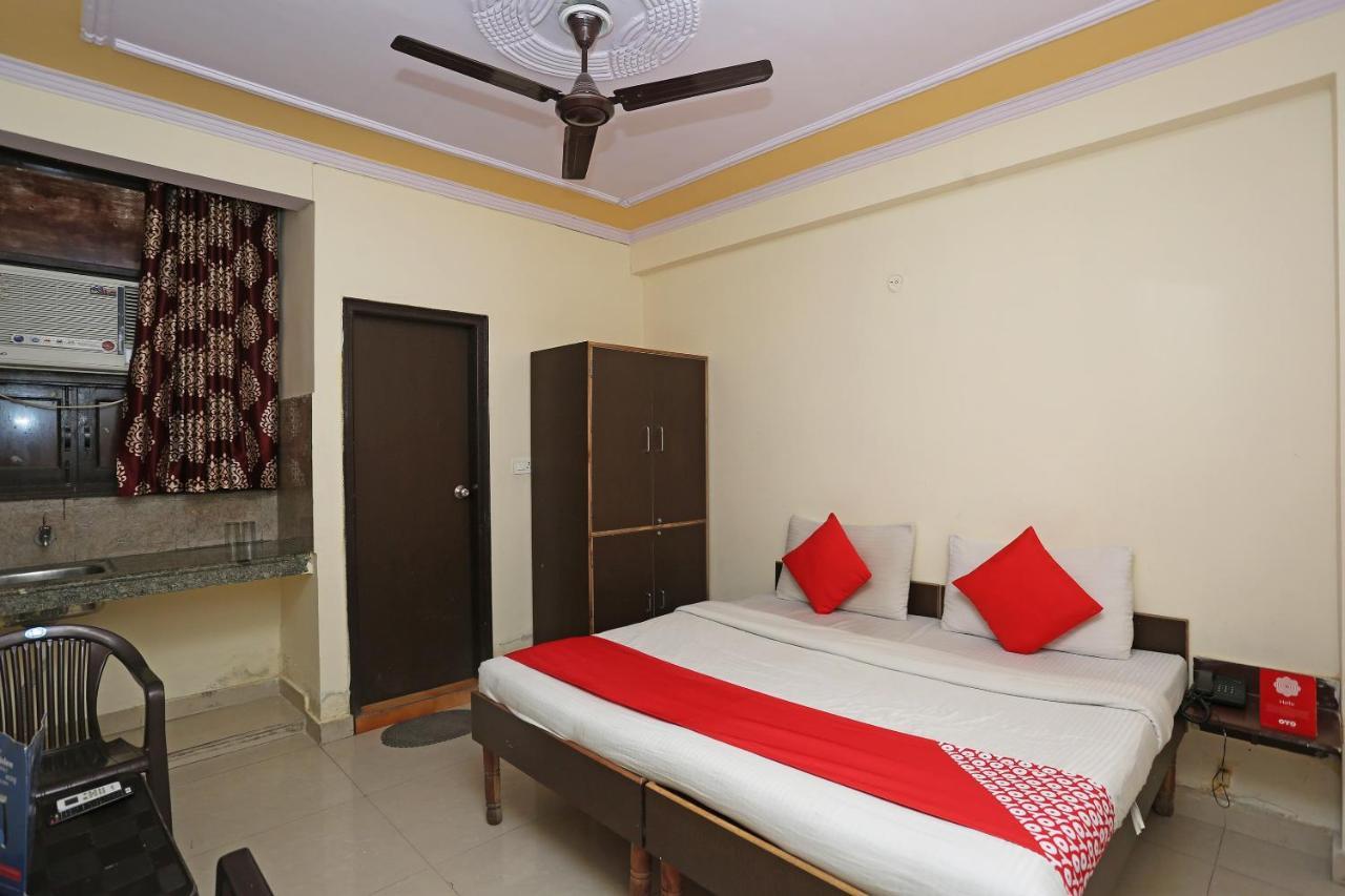 Hotel O Airport Plaza By Palace 3*