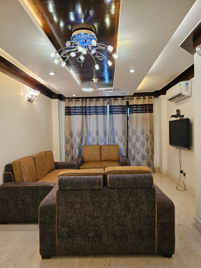 Palatial 3bhk Apartment!greater Kailash 1 New Delhi