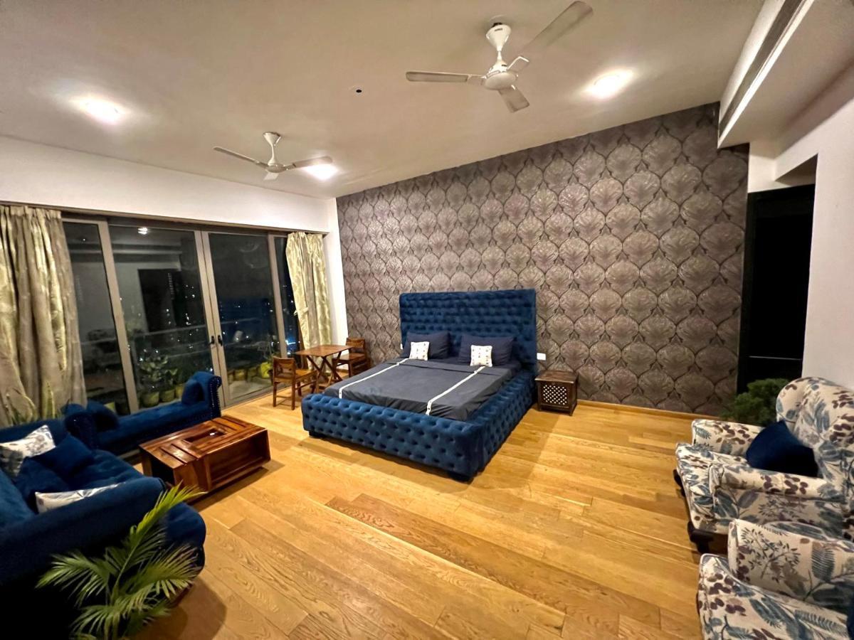Luxury Master Bedroom With Bathtub N Private Entry Best For Parties Casa de hóspedes *