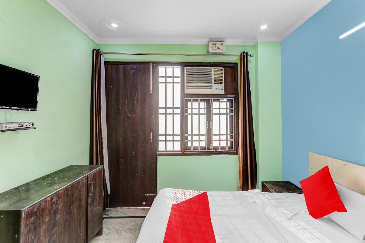 O Blue Diamond Near Jahangirpuri Metro Station