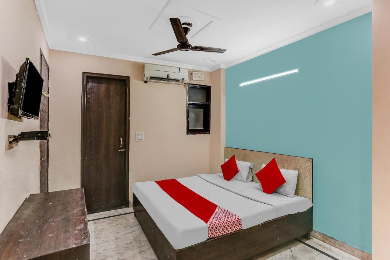 O Blue Diamond Near Jahangirpuri Metro Station Delhi (National Capital Territory of India)