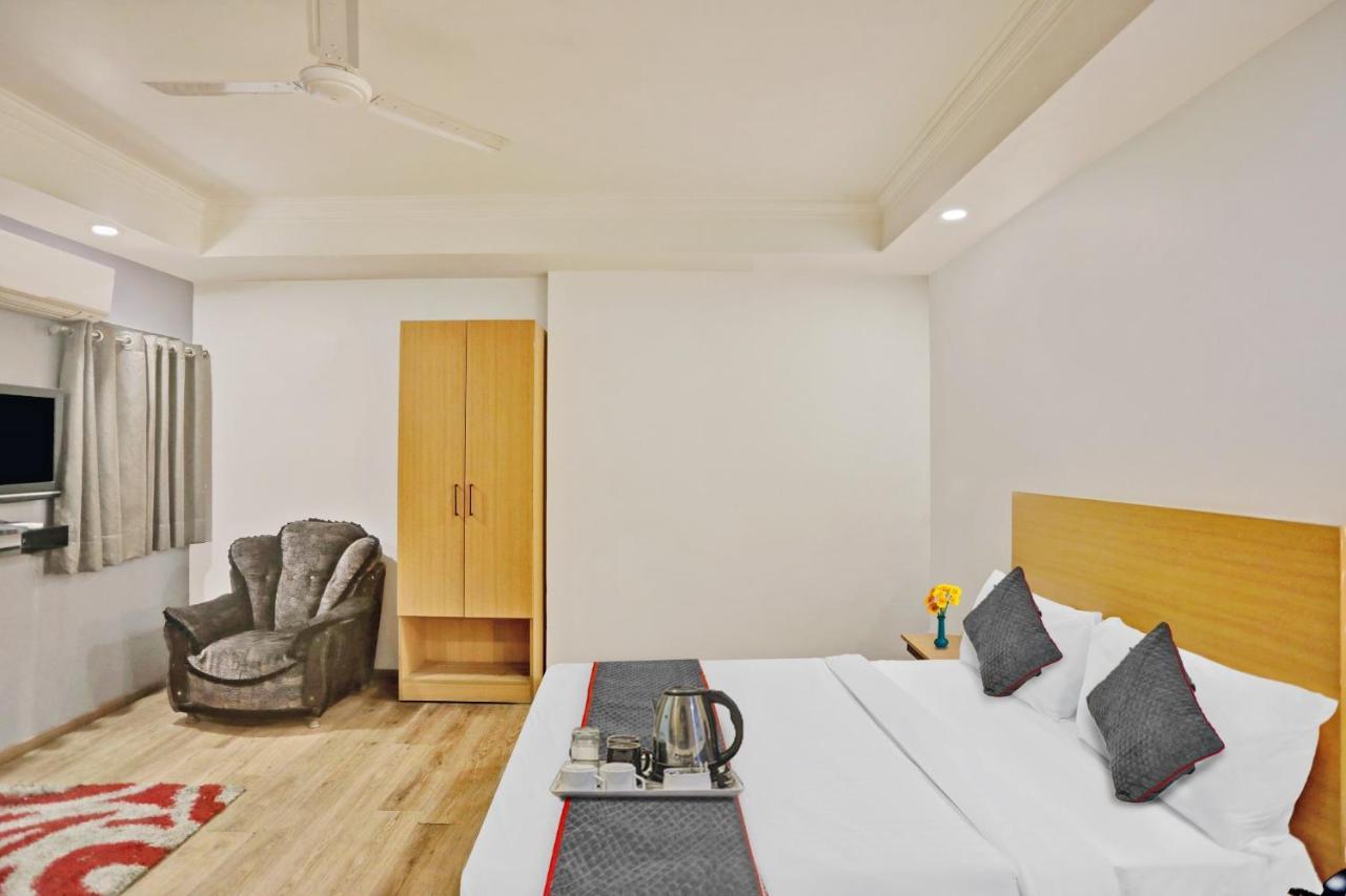 Hotel Townhouse Jp Grand Near Mayapuri Chowk