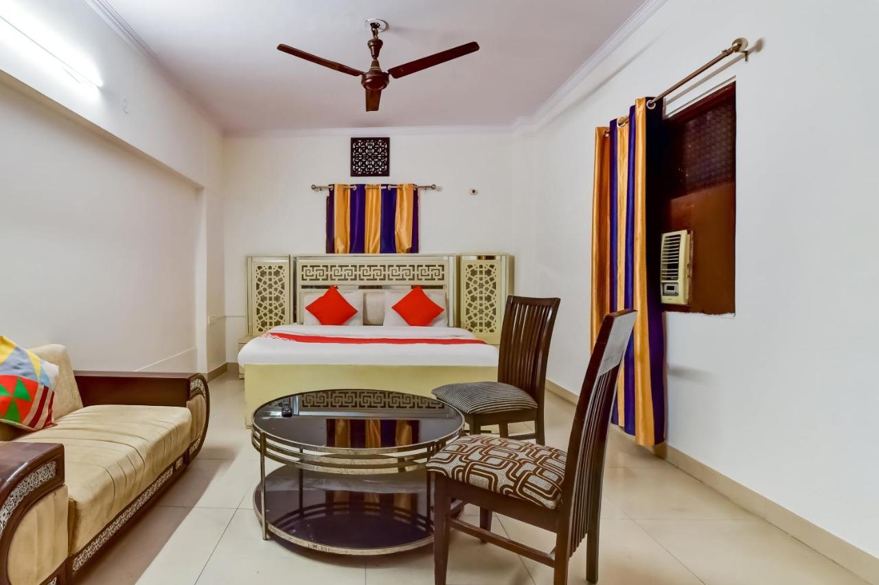Flagship Red Stone Near Dilli Haat Ina 3* New Delhi