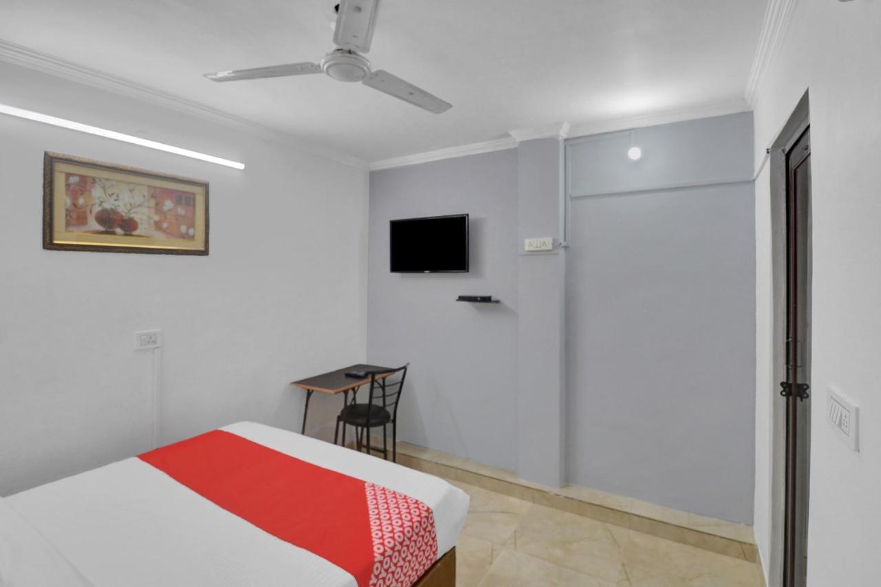 Hotel Flagship Comodo Near The Chanakya