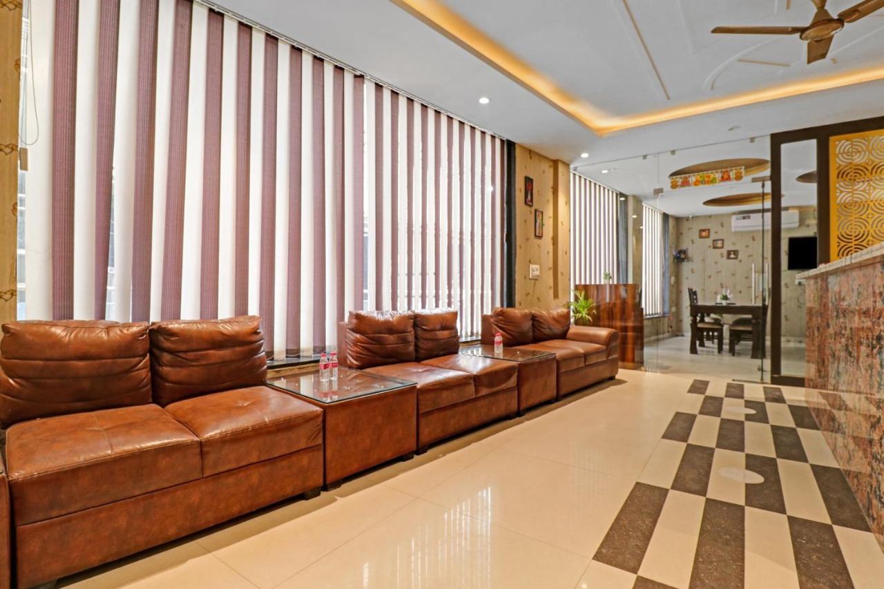 Oyo 23368 Boutique Paragon 3*