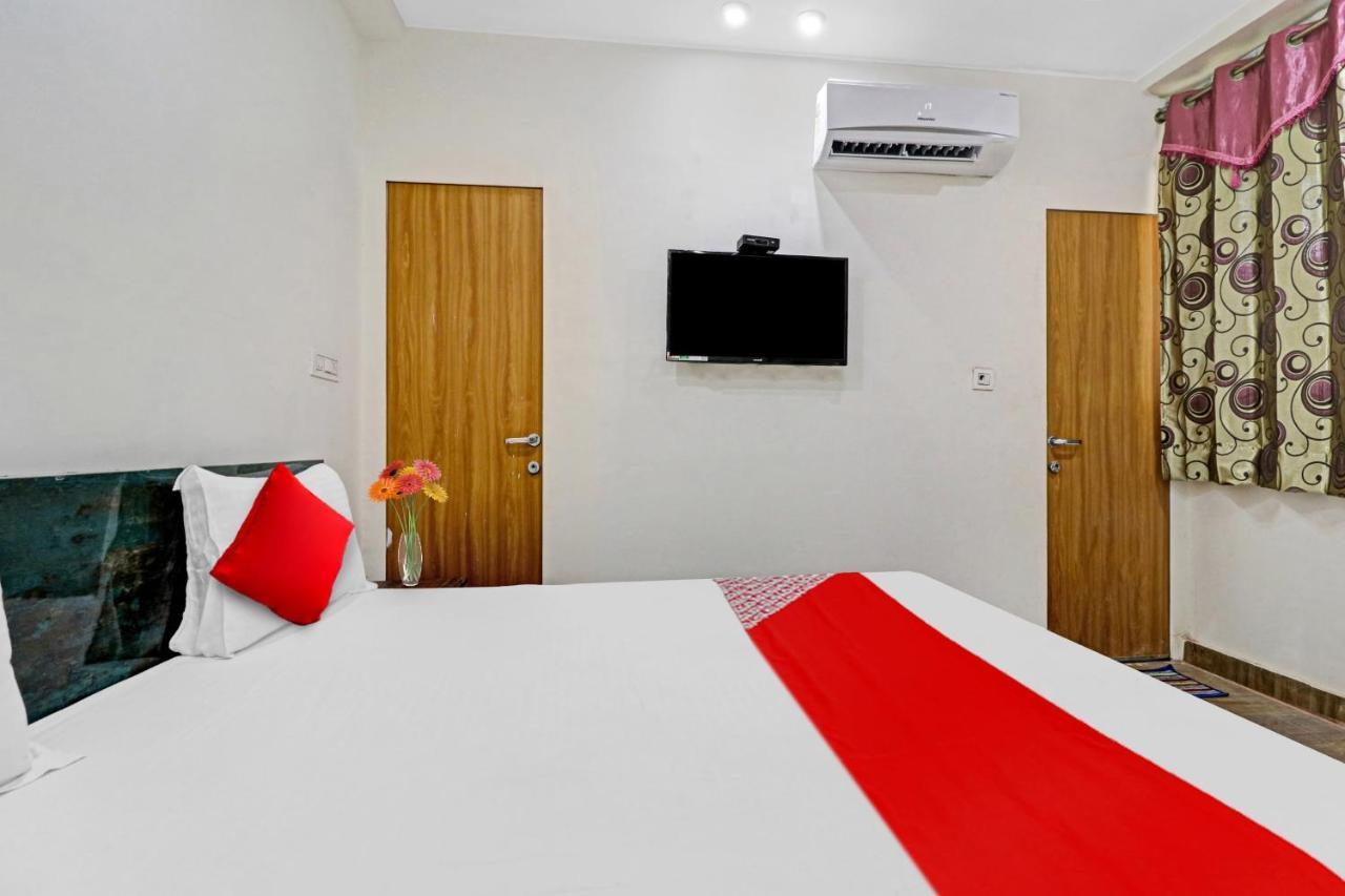 Flagship Park Avenue Casa Near Chhatarpur Metro Station Hotel New Delhi