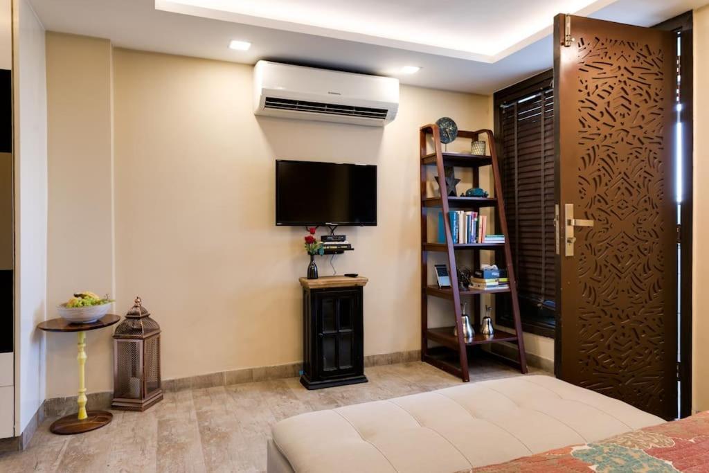 Jacuzzi, Stunning1br ,terrace, Location Holiday home