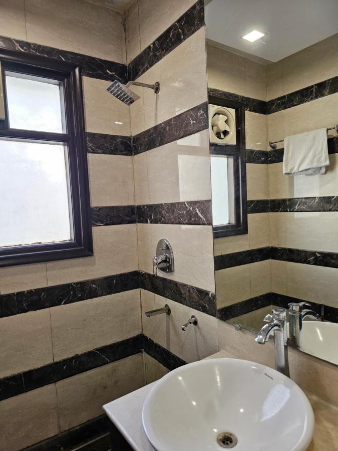 Palatial 3bhk Apartment!greater Kailash 1 * New Delhi