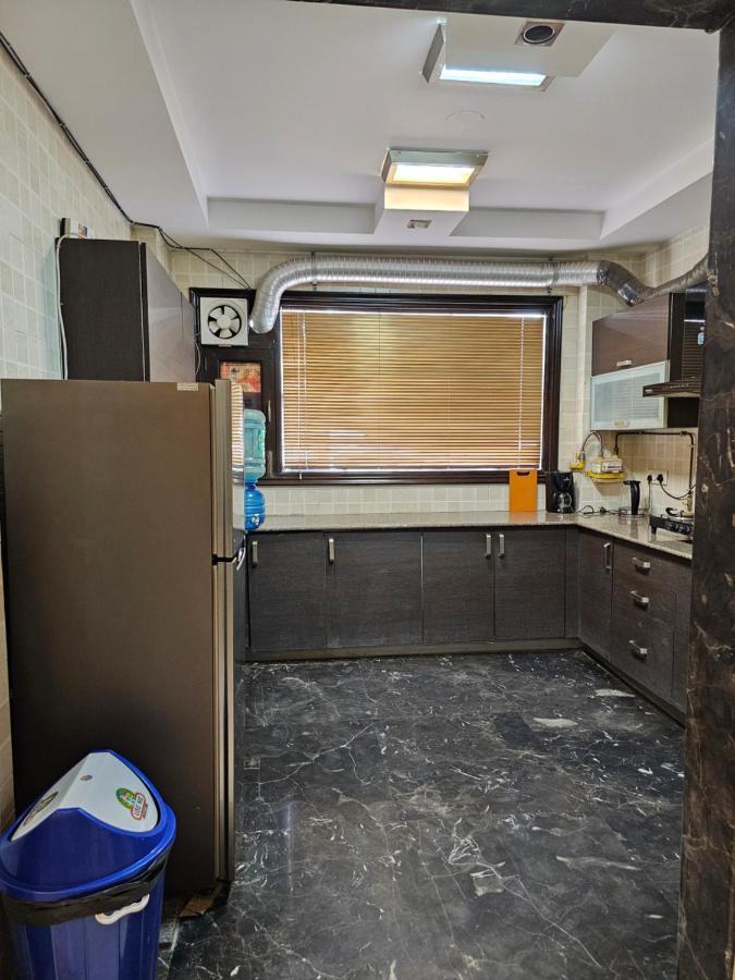 Apartment Palatial 3bhk Apartment!greater Kailash 1 *