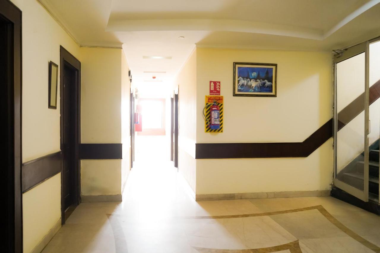 Hotel Imperial - Nehru Place 3*