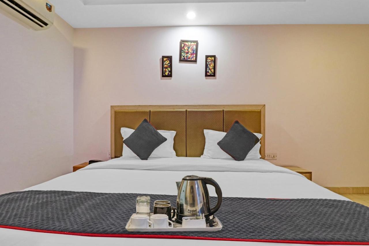 Apartment Oyo Townhouse 901 Prime Enclave Near Ambience Mall