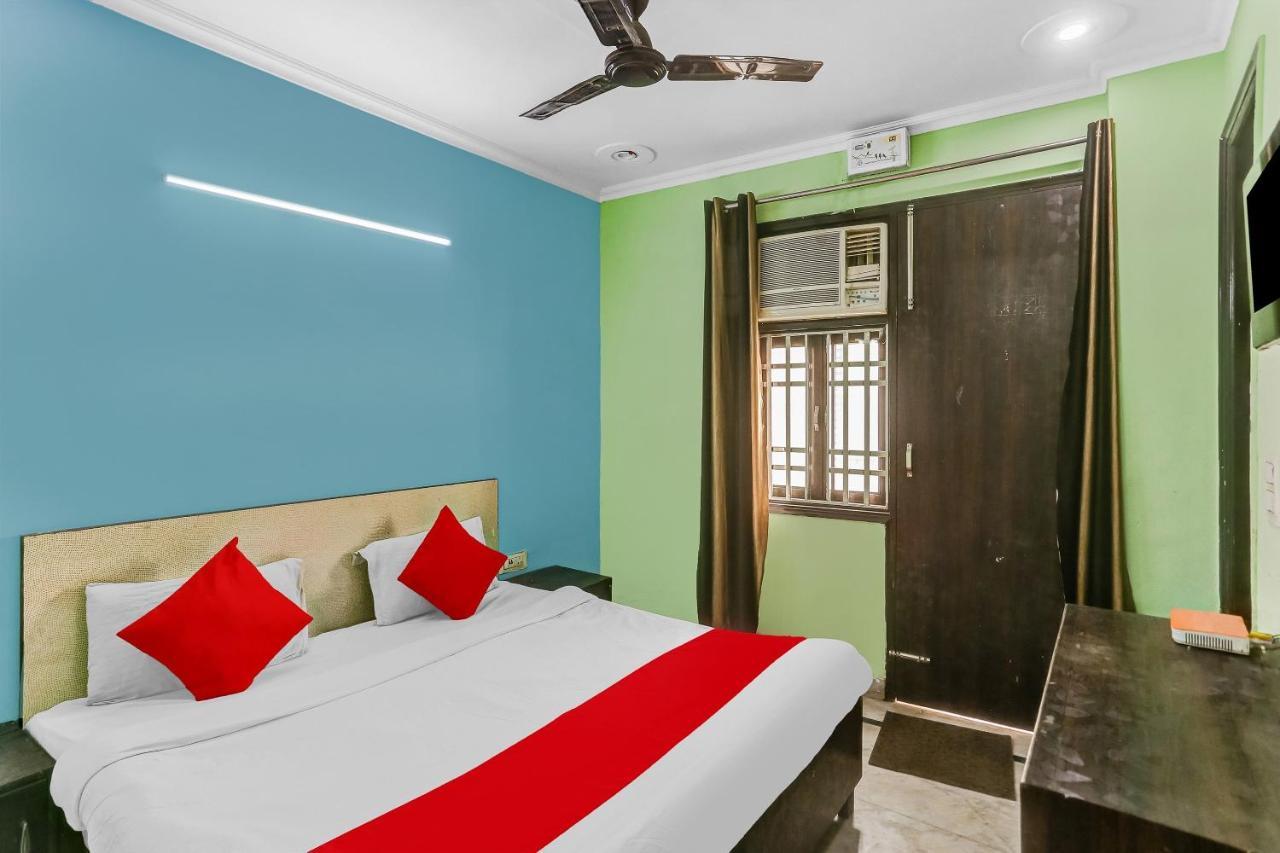O Blue Diamond Near Jahangirpuri Metro Station 3*
