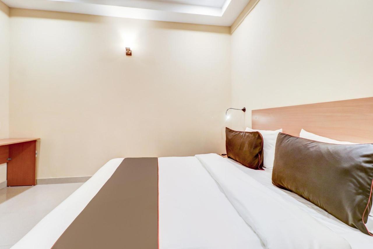 Collection O Pulpehladpur Near Tughlakabad Station Metro Station 3* New Delhi