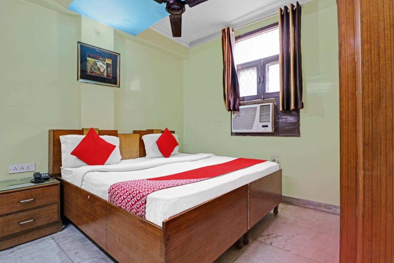 Flagship Sp Residency Near Sarita Vihar Metro Station