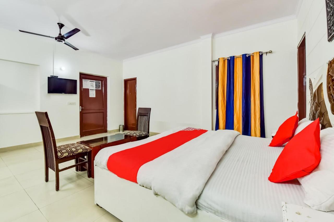 Hotel Flagship Red Stone Near Dilli Haat Ina New Delhi